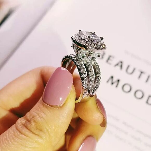 💎A144💎 GORGEOUS STERLING SILVER PAVE HALO DIAMOND RING - Picture 4 of 10